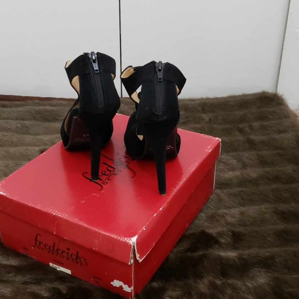 Heels - Picture 3 of 5